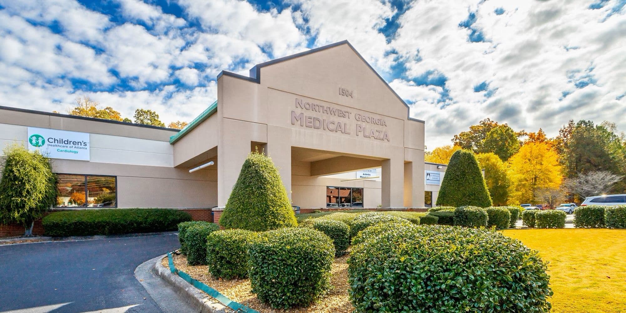 Dalton Primary Care is part of Southeast Medical Group and is accepting new primary care patients in Dalton, Georgia.